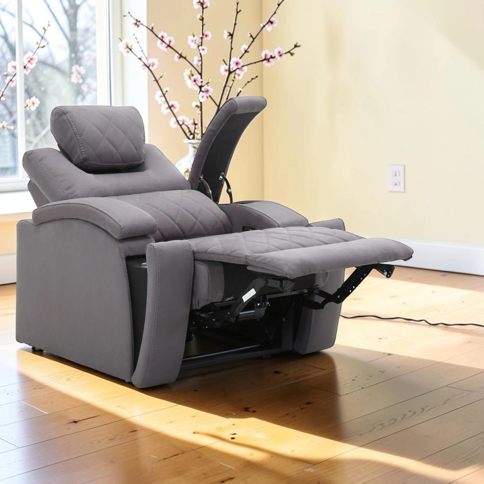 Lyric MK2 Home Theatre Electric Motion Recliner – product view 1